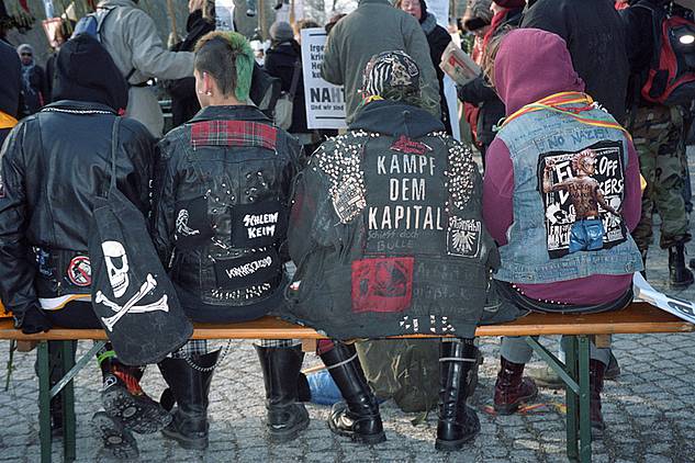 Petra Gerschner, "history is a work in process 3"