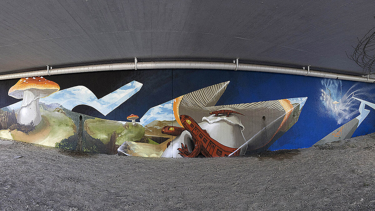 Loomit, "Mushrooms", *transit art 2022, Mangfallbrücke (Übergang Innstr.)