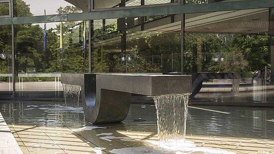 Alfred Regnat, "Equilibre", Bronze, 1997