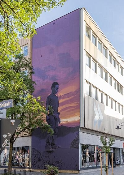 Nean, "Alone", *transit art 2022, Münchener Straße (ehemals Karstadt Sport)