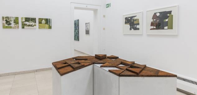 Jahresausstellung Kunstverein Rosenheim 2018, Blick in Saal 4, Foto (c) Martin Weiand