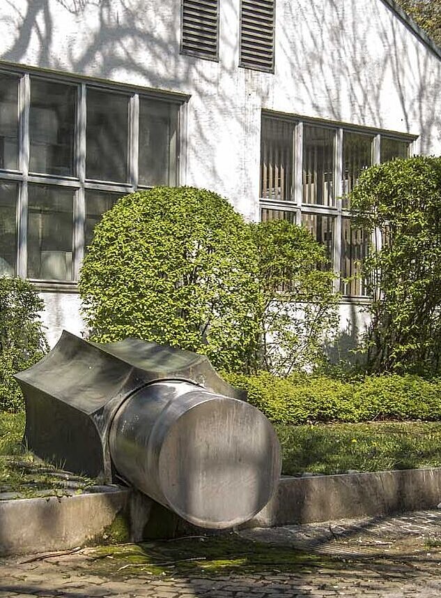 Ovis Wende, "Diameter", 1993, Brunnen aus Bronze und Edelstahl