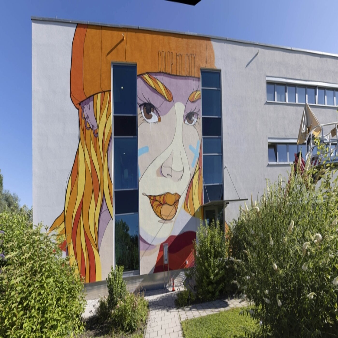 *transit art 2022, El Bocho, "Color my City", Tegernseestraße 16, Foto © Martin Weiand 