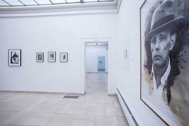 Blick in die Ausstellung "menschenskinder", Dokumentation Martin Weiand
