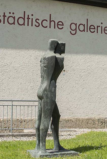 Joachim Berthold, "Der Schreitende", Bronze, 1974/75, Foto (c) Martin Weiand