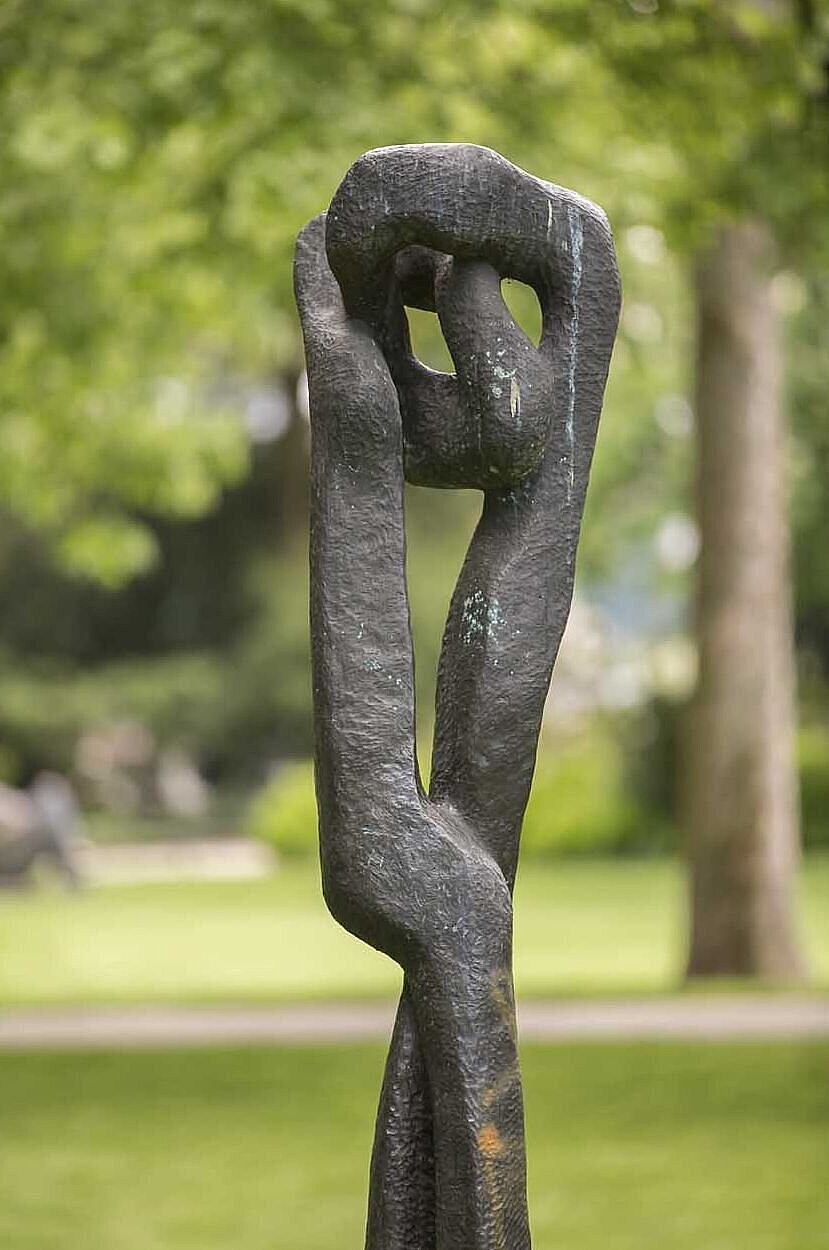 Louise Stomps, "Norne", 1985, Bronzeskulptur